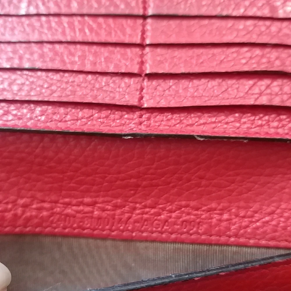 Fendi purse..FIRM - Picture 9 of 10